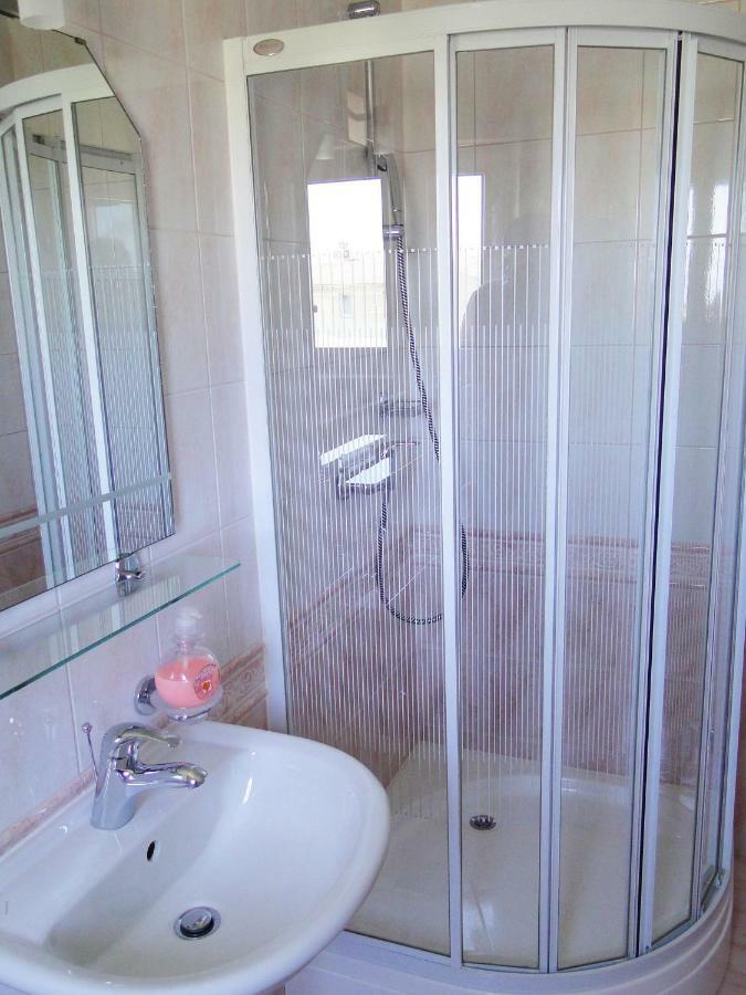 Apartment And Rooms Milak Rab Town Bagian luar foto